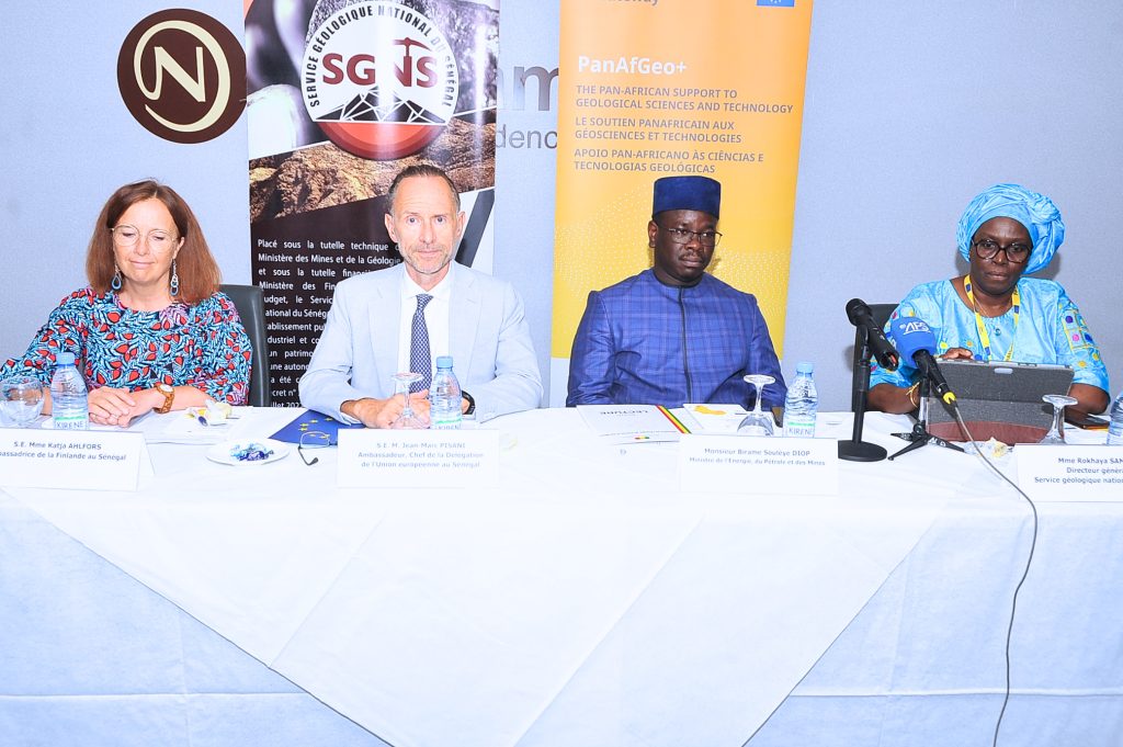 Monsieur Birame Soulèye Diop lance à Dakar une formation PANAFGEO+ pour la gestion durable des eaux souterraines 