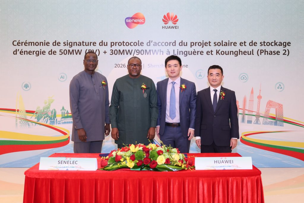 Visite de travail sur invitation du groupe Huawei Technologies Co., Ltd.