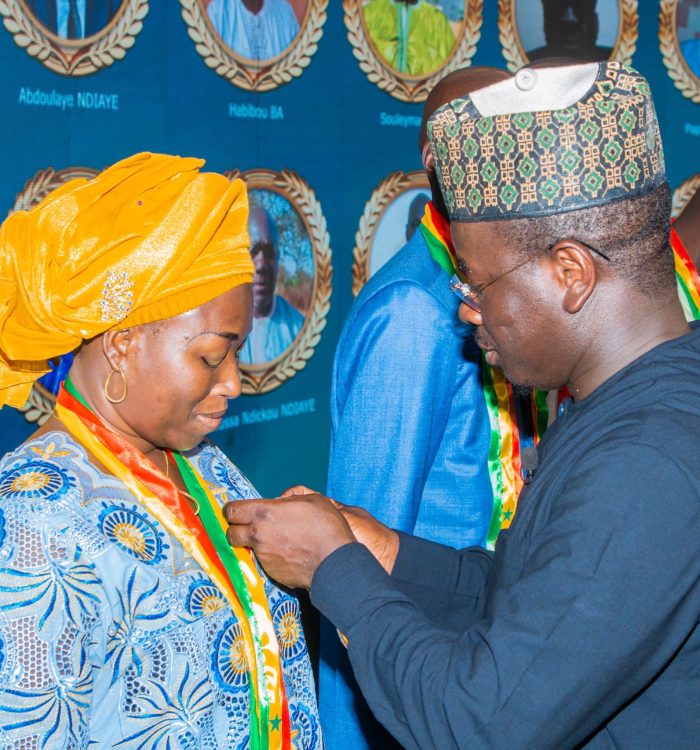 31 décembre remise de distinctions honorifiques à des agents du Ministère